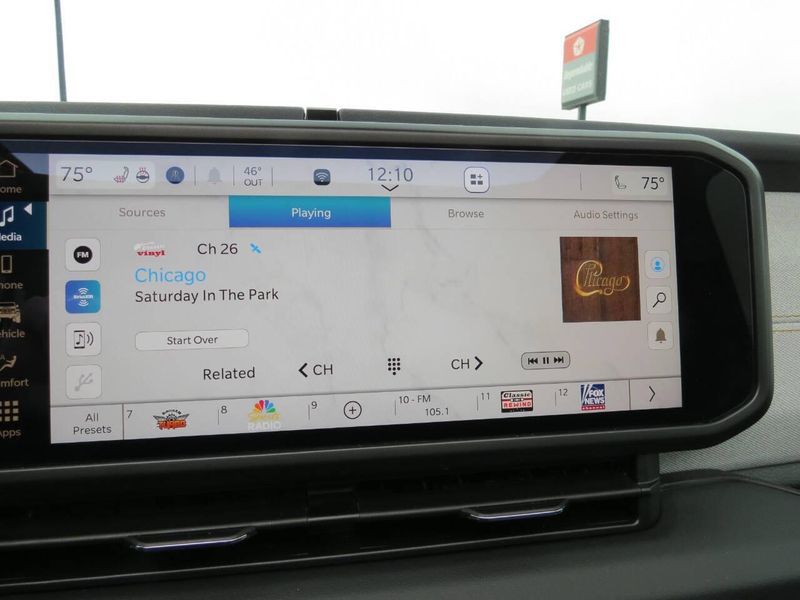 Used 2025 Jeep Wrangler 4xE Sahara 4x4 4dr SUVImage 24