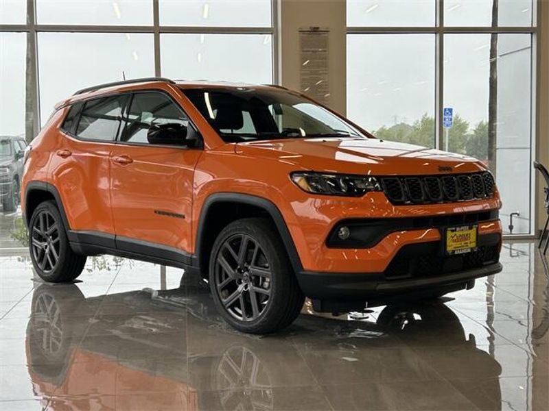 New 2026 Jeep Compass Latitude Altitude 4x4Image 3