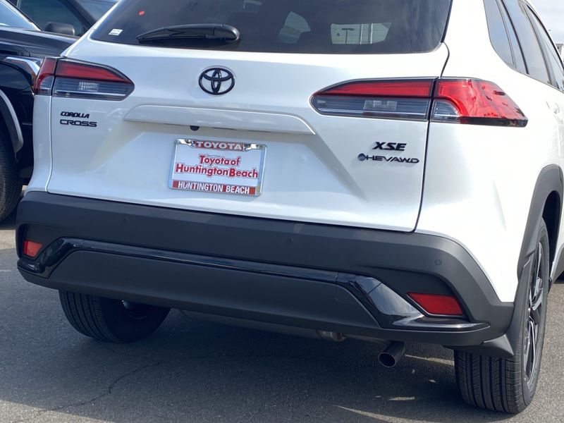 New 2025 Toyota Corolla Cross Image 4
