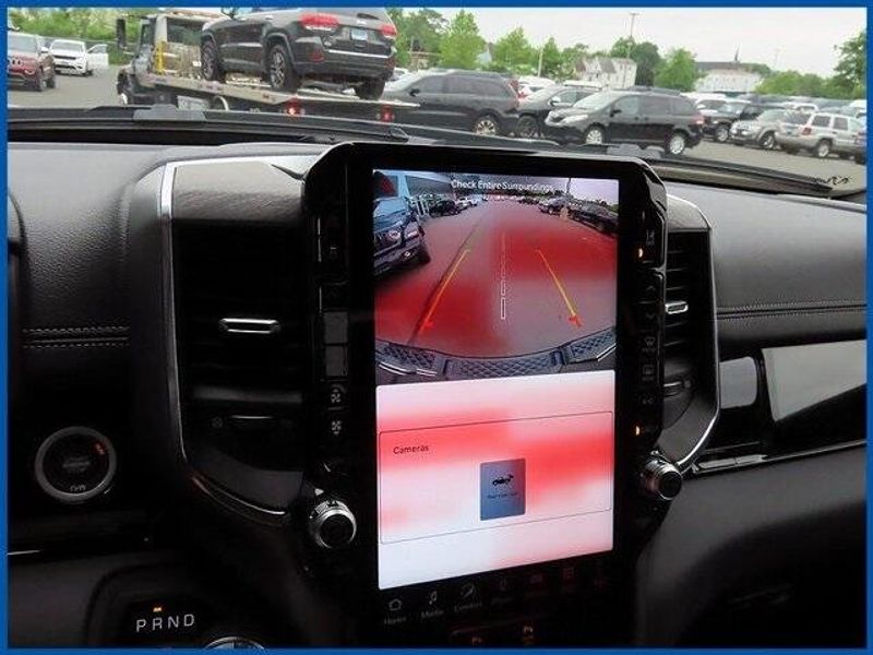 2025 RAM 1500 LaramieImage 19