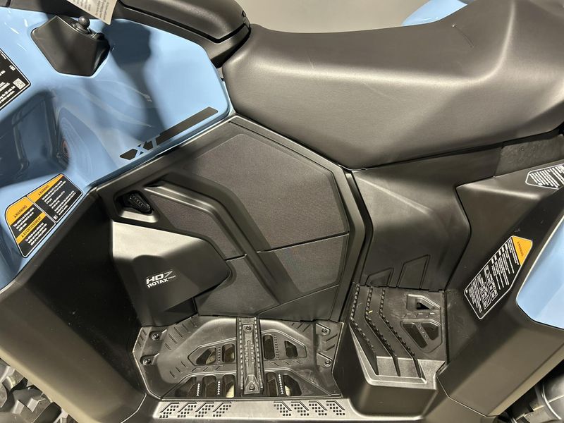 New 2025 Can-Am OUTLANDER MAX XT 700 Image 14