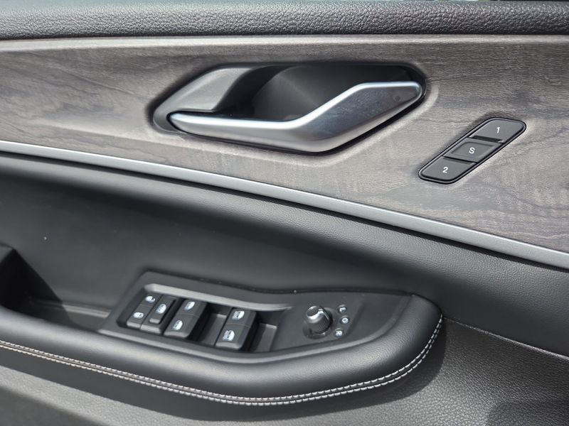 2023 Jeep Grand Cherokee 4xe photo 33