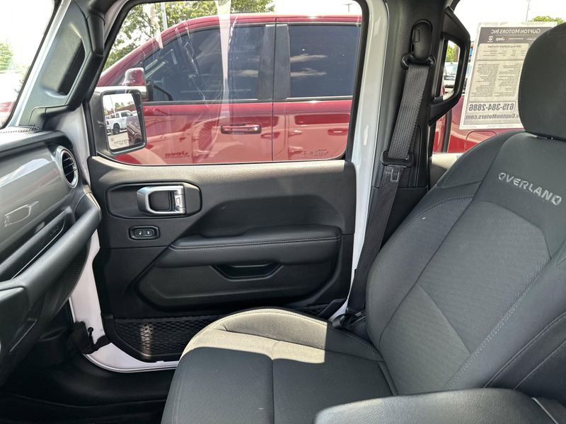 2020 Jeep Gladiator OverlandImage 27