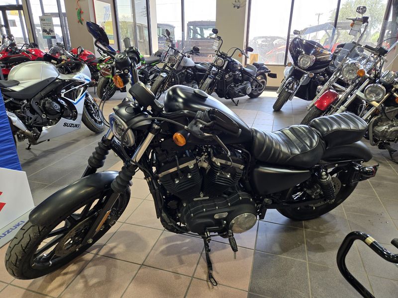 2017 HARLEY SPORTSTER IRON 883 BLACK Image 5