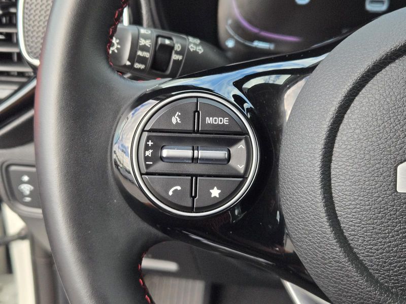 2023 Kia Soul GT-Line photo 16