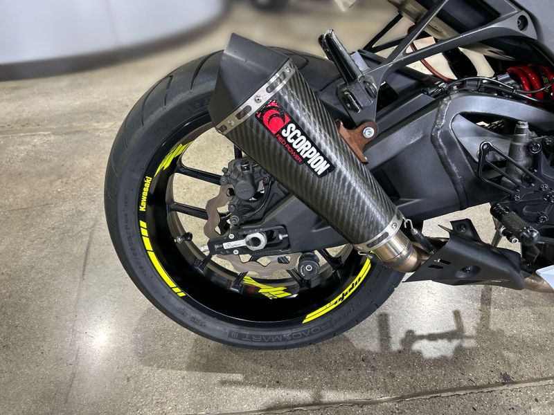 2013 Kawasaki NINJA ZX10R Image 22