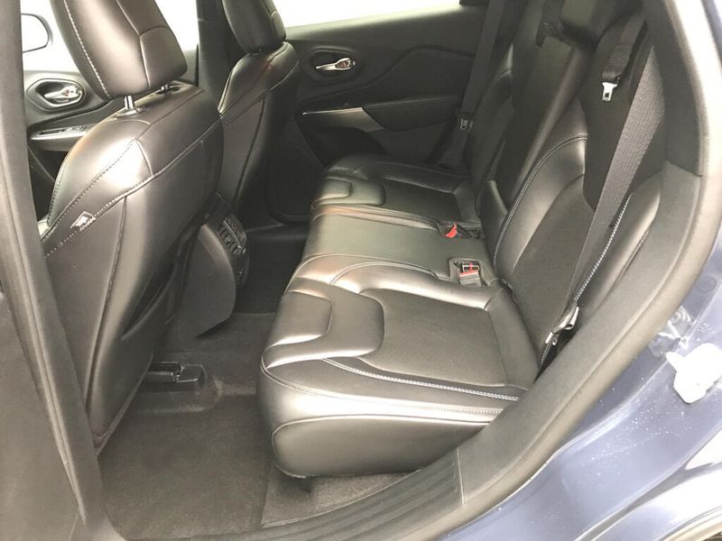 Used 2020 Jeep Cherokee Latitude PlusImage 14