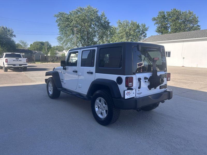 2017 Jeep Wrangler Unlimited SportImage 6