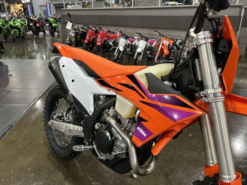 2024 KTM 500 XW-F  in a ORANGE exterior color. Del Amo Motorsports of Redondo Beach (424) 390-7811 delamomotorsports.com 