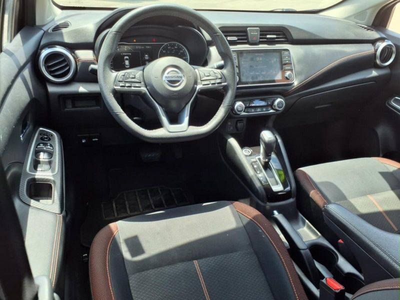 2021 Nissan Versa SR photo 16