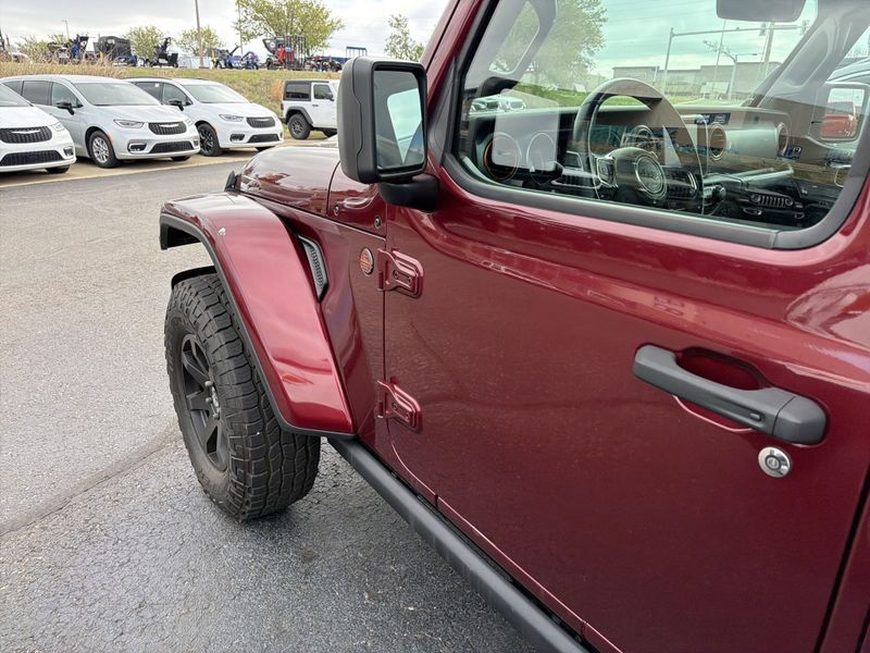 Used 2021 Jeep Gladiator MojaveImage 13