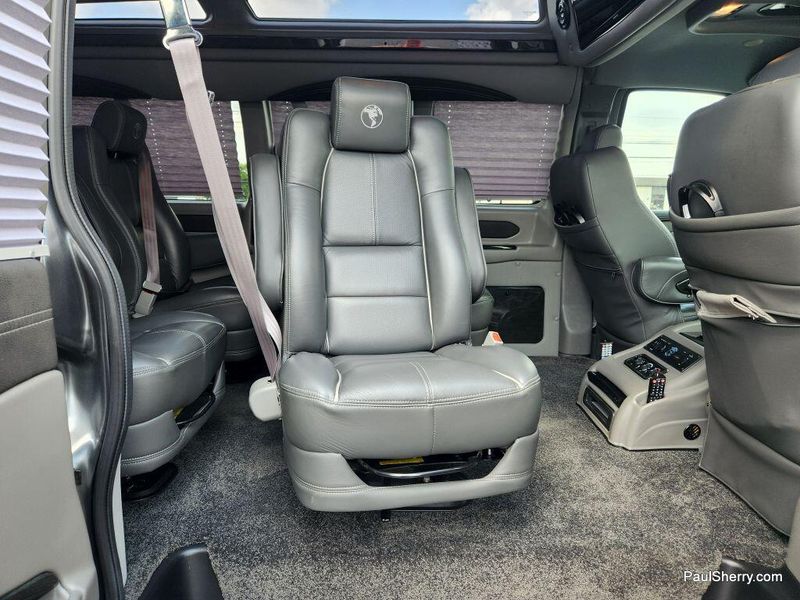 2017 GMC Savana 2500 Image 50
