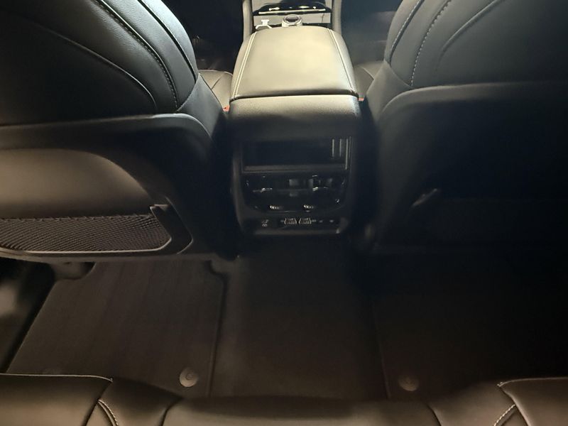 New 2025 Jeep Grand Cherokee Limited 4x4Image 22