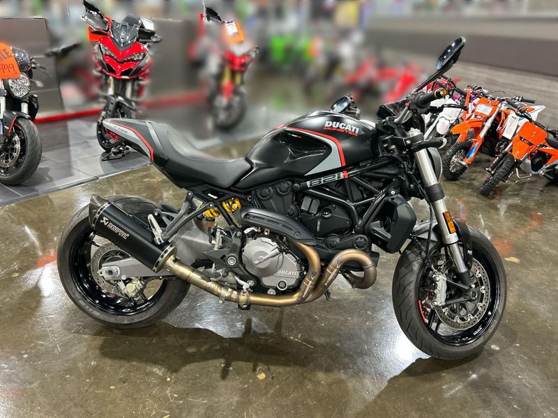 2020 Ducati MONSTER STEALTH 821 Image 10