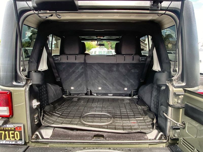 Used 2015 Jeep Wrangler Unlimited SportImage 22