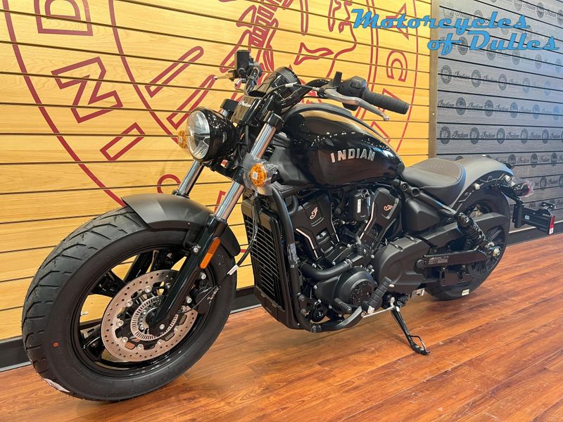 New 2025 Indian Motorcycle Scout Sixty Bobber Image 3