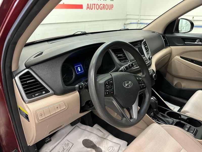 2017 Hyundai Tucson SEImage 17