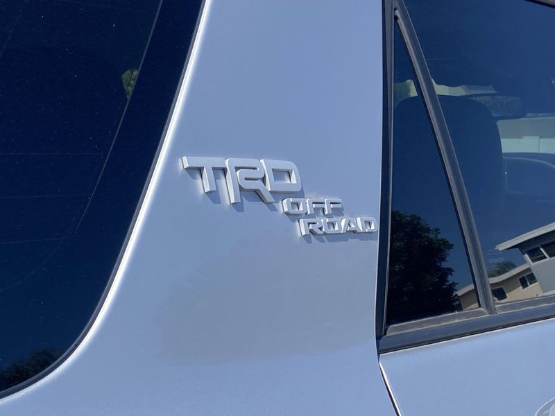 Used 2020 Toyota 4Runner TRD Off-Road PremiumImage 4
