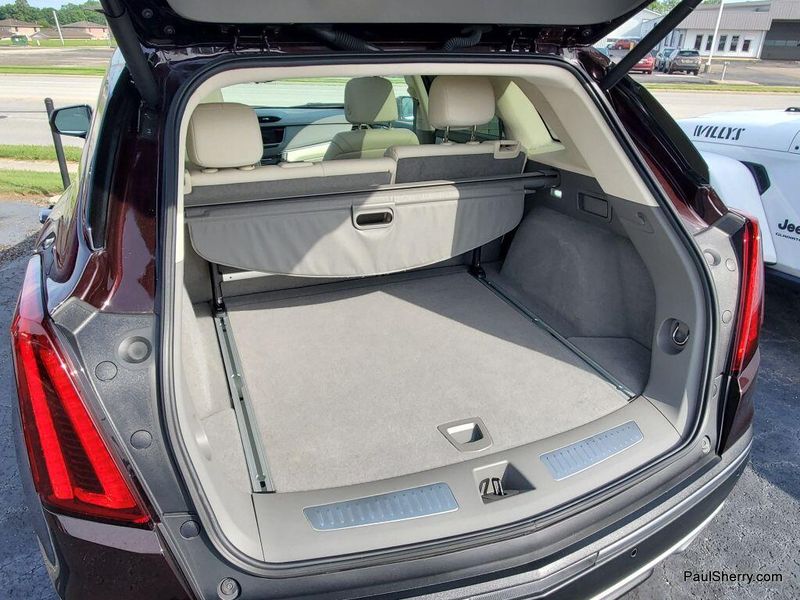 Used 2021 Cadillac XT5 AWD Premium LuxuryImage 10