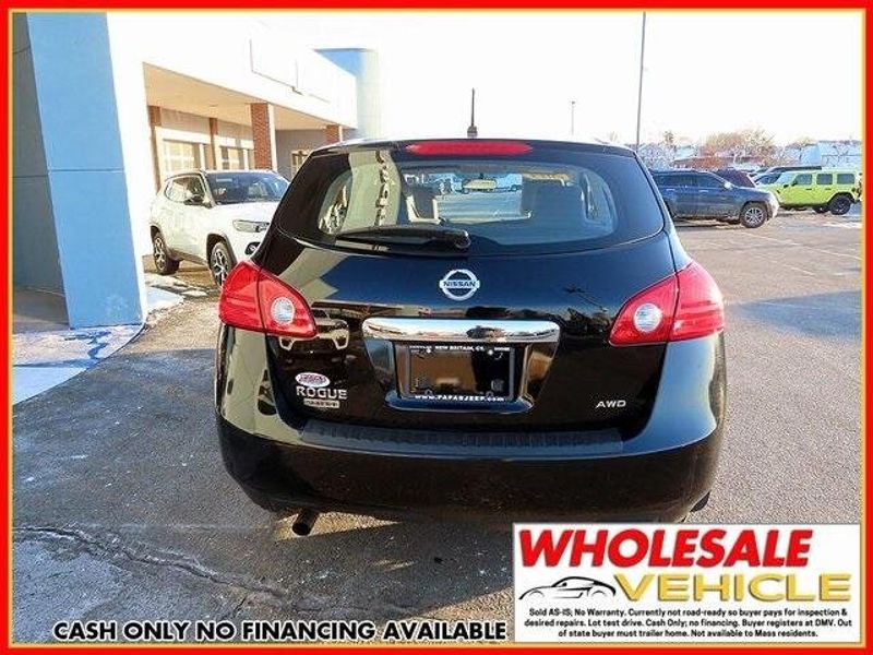 2014 Nissan Rogue Select SImage 5