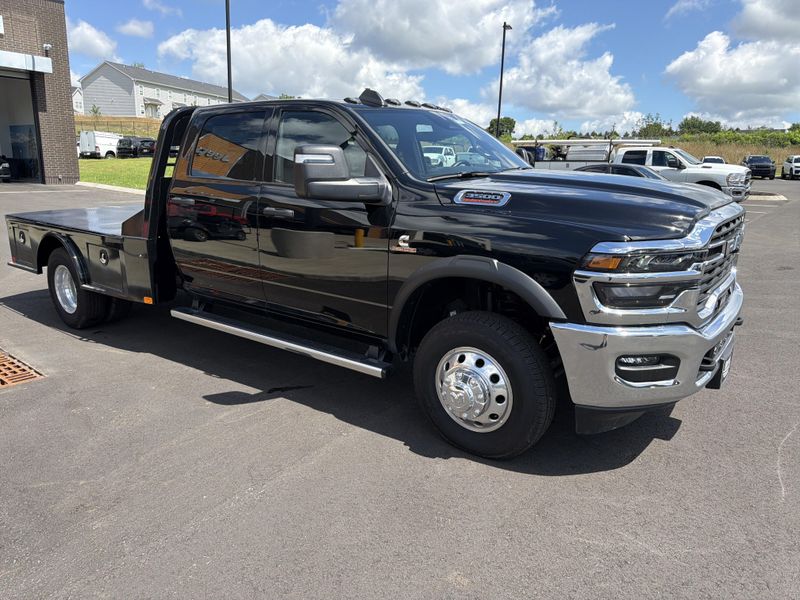 New 2026 RAM 3500 Tradesman Crew Cab Chassis 4x4 60
