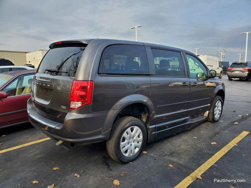 2015 Dodge Grand Caravan SEImage 2