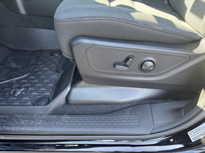 New 2025 RAM 1500 Big Horn Crew Cab 4x4 5