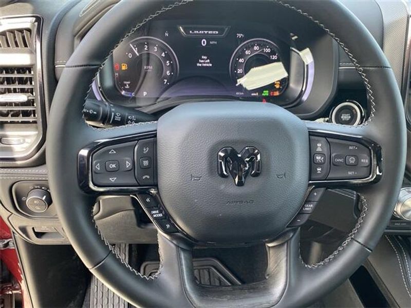 2025 RAM 1500 Limited Crew Cab 4x4 5