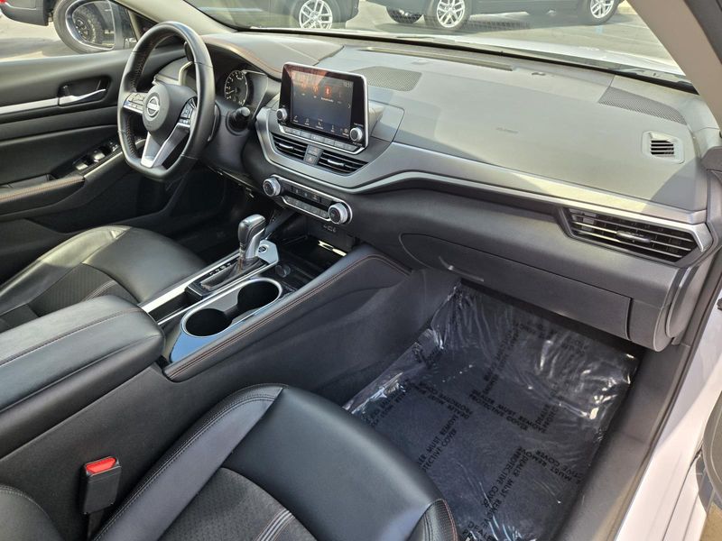 Used 2025 Nissan Altima SR FWD