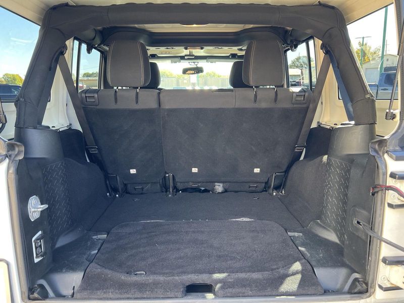 Used 2018 Jeep Wrangler JK Unlimited Sahara