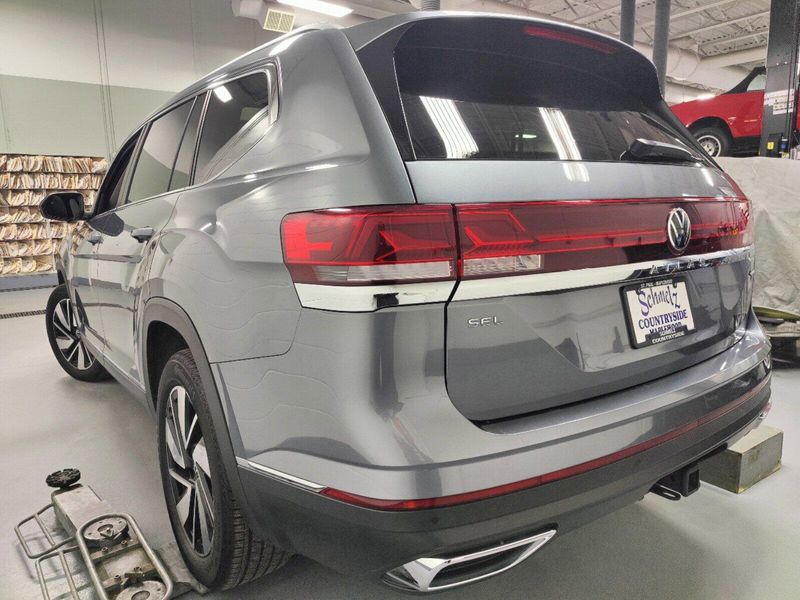 2024 Volkswagen Atlas SEL AWD w/Sunroof/NavImage 12