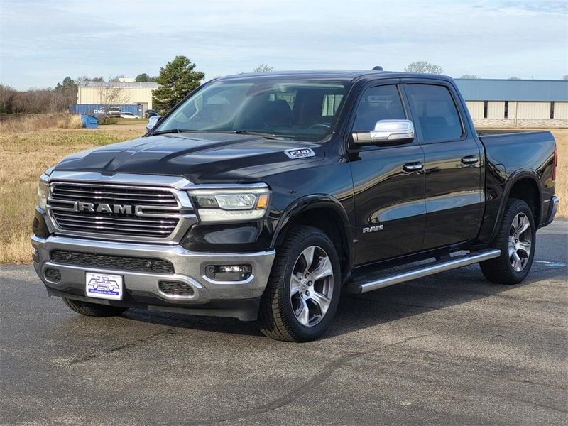 2020 RAM 1500 LaramieImage 3