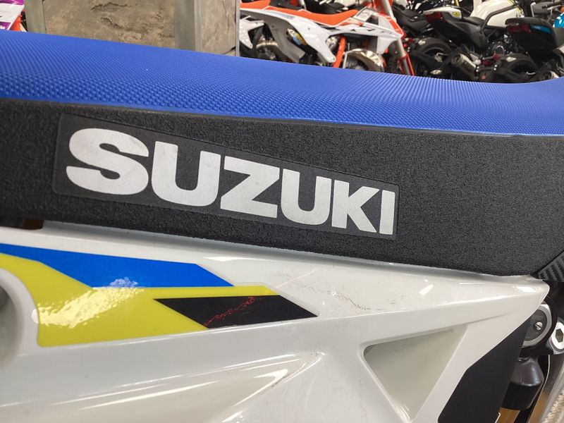 2024 Suzuki RMZ450 CHAMPION YELLOW NO 2Image 8