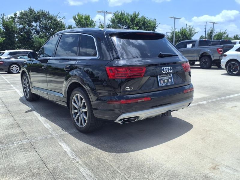 Used 2018 Audi Q7 2.0T Premium PlusImage 2