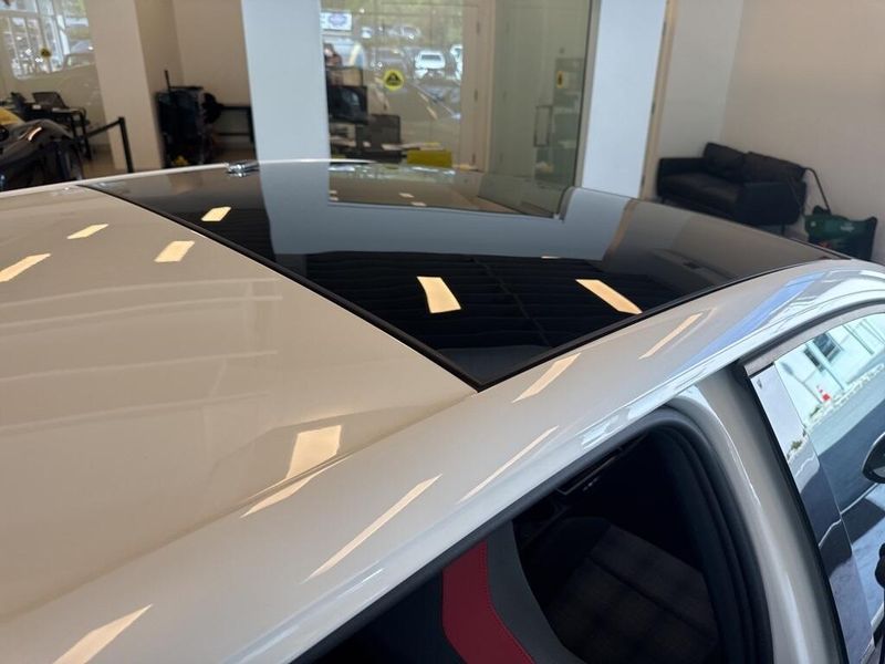 2023 Volkswagen Golf GTI 2.0T SE