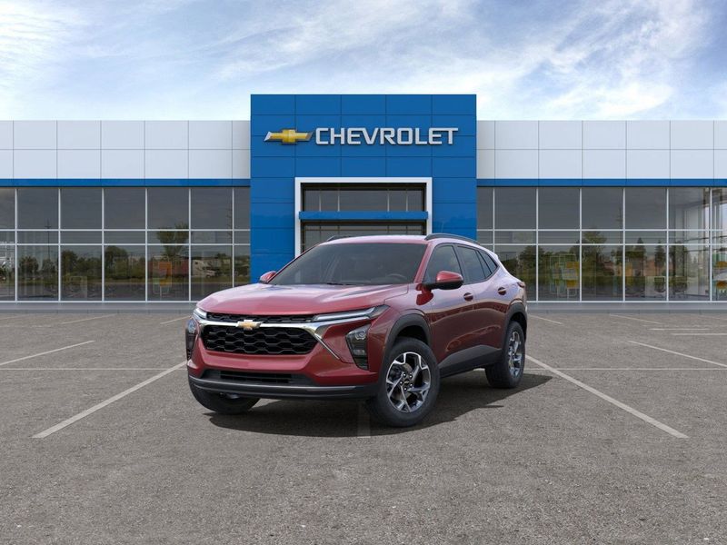 2025 Chevrolet Trax LTImage 8