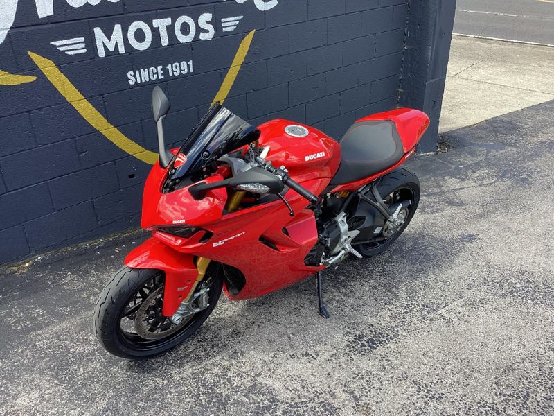 Used 2024 Ducati SuperSport 950 S 