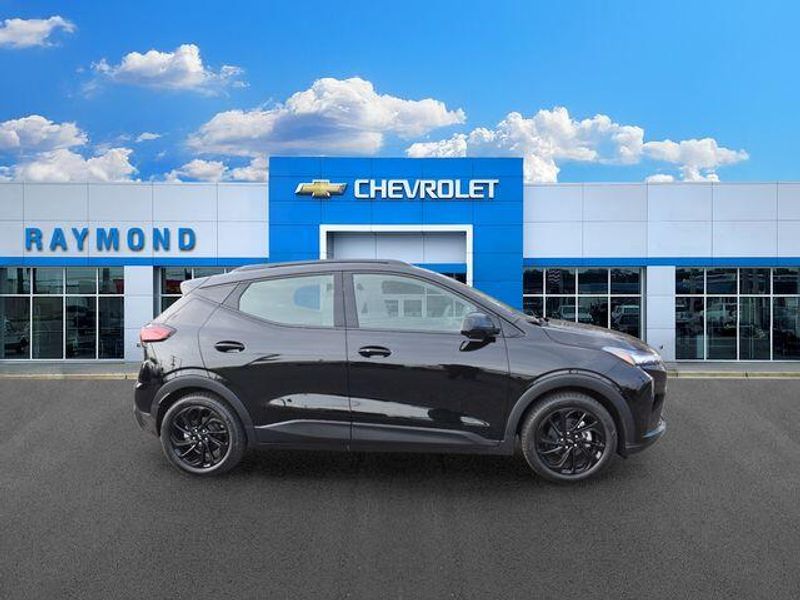 New 2027 Chevrolet Bolt EV RSImage 2