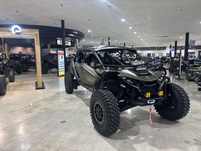 New 2026 Can-Am MAVERICK R MAX X RC WITH SMART-SHOX 999T DCT Image 10