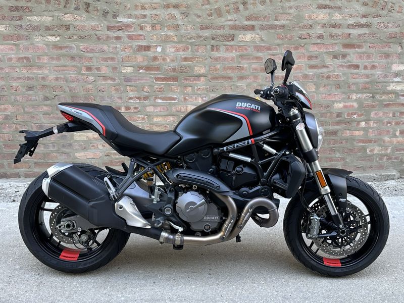 2020 Ducati Monster 821 Stealth  Image 1