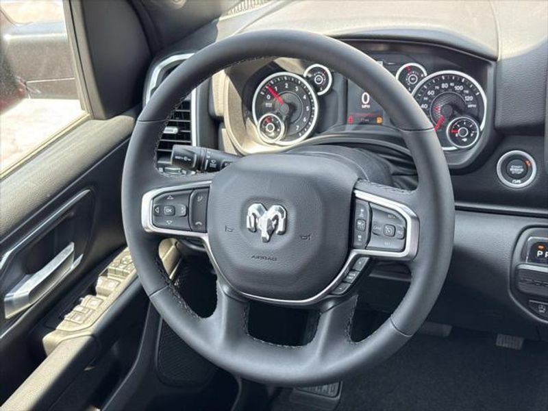 New 2026 RAM 1500 Big Horn Crew Cab 4x2 5'7' Box