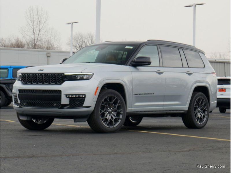New 2025 Jeep Grand Cherokee L Summit Reserve 4x4Image 8