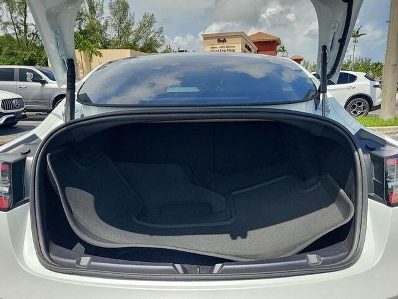 2022 Tesla Model 3 Performance photo 14