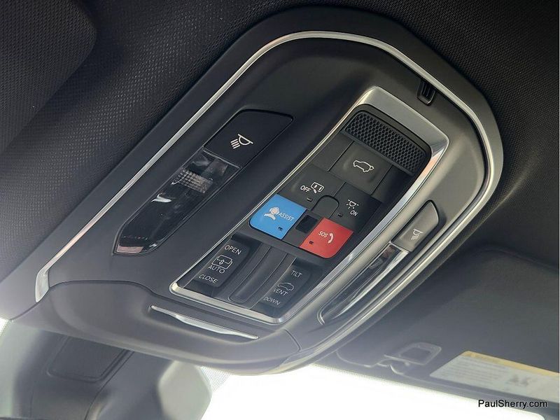 New 2026 Jeep Grand Cherokee Laredo Altitude 4x4