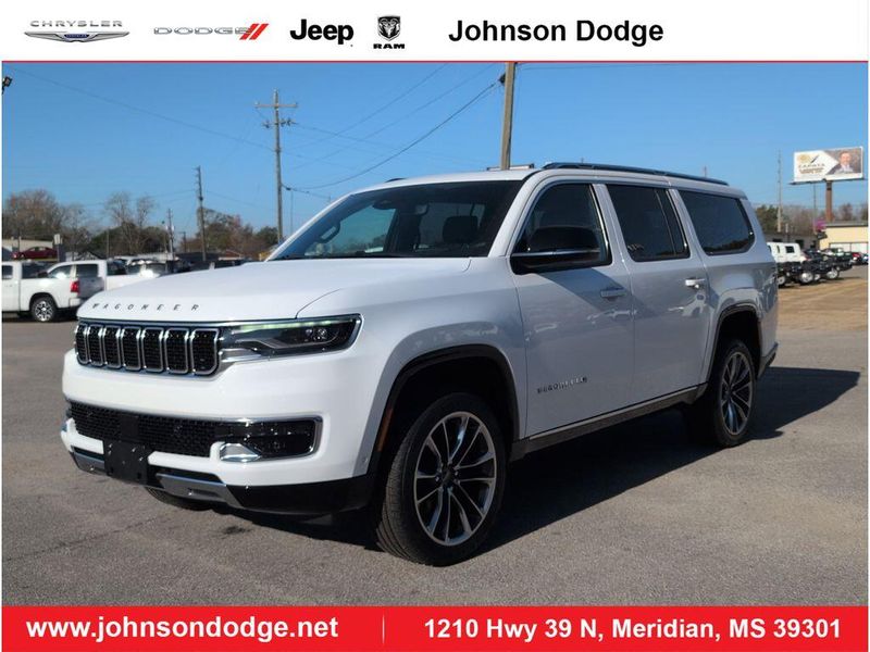 2023 Jeep Wagoneer L Series IIIImage 1