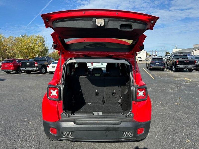 2022 Jeep Renegade LatitudeImage 16