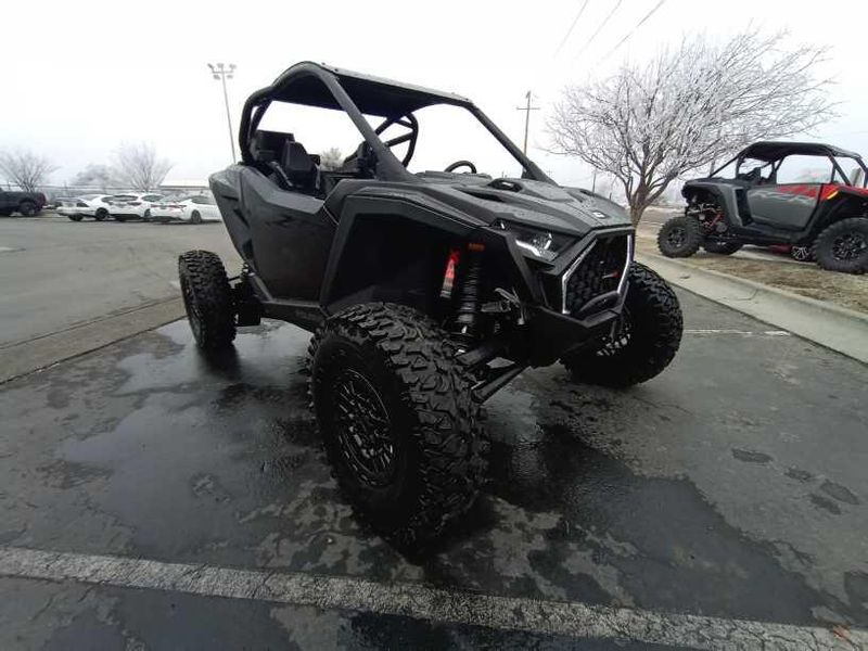 2025 Polaris RZR PRO R ULT 