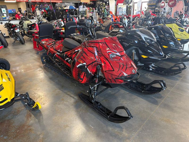 Used 2024 Ski-Doo SUMMIT X 8TR S HAC 154 3P4F 