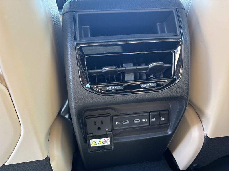 New 2026 Jeep Grand Cherokee Limited 4x4Image 21