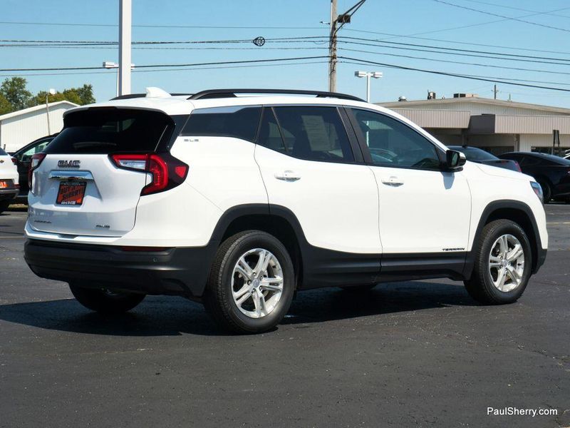 Used 2023 GMC Terrain SLE